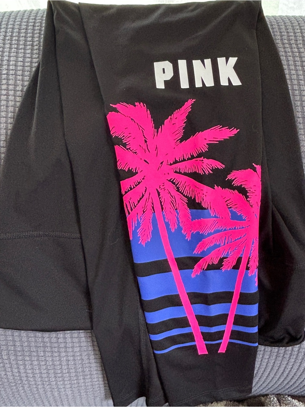 VS PINK ULTIMATE LEGGINGS  with Neon Pink Palm Trees HTF